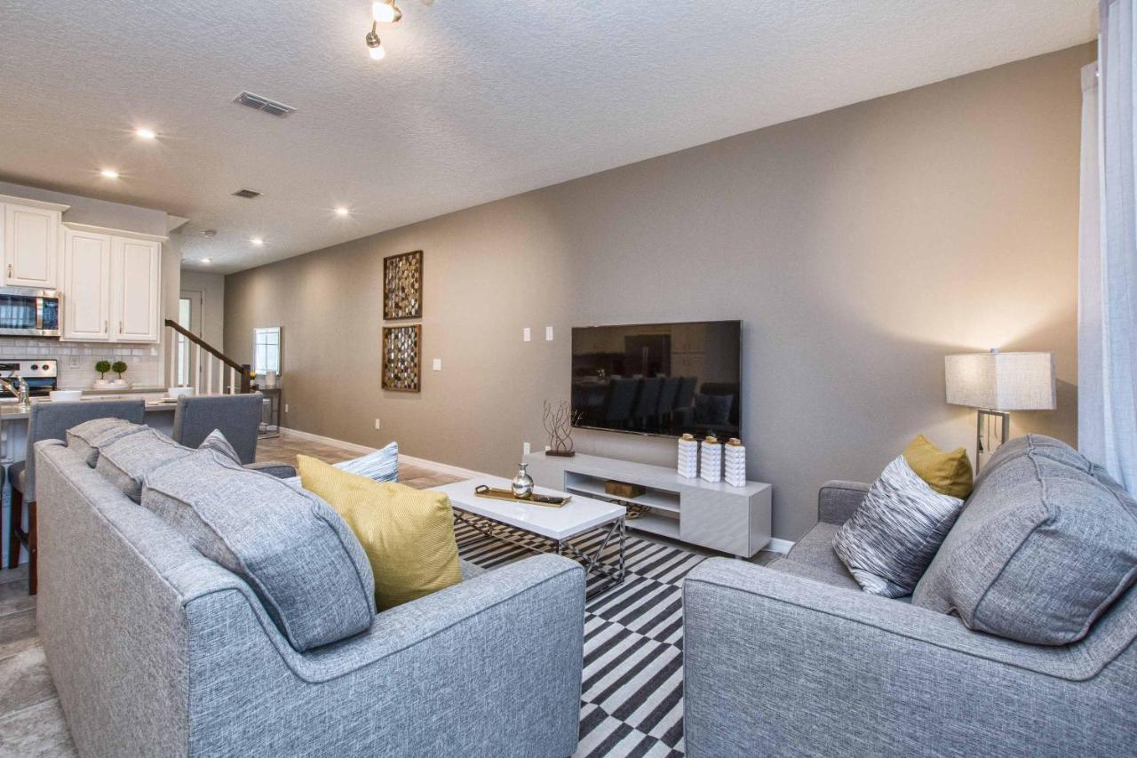 5 Bedrooms Townhome W- Splashpool - 8205sa Orlando
