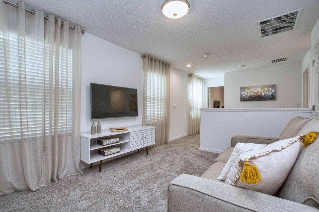 Hébergement de vacances 5 Bedrooms Townhome W- Splashpool - 8205sa *