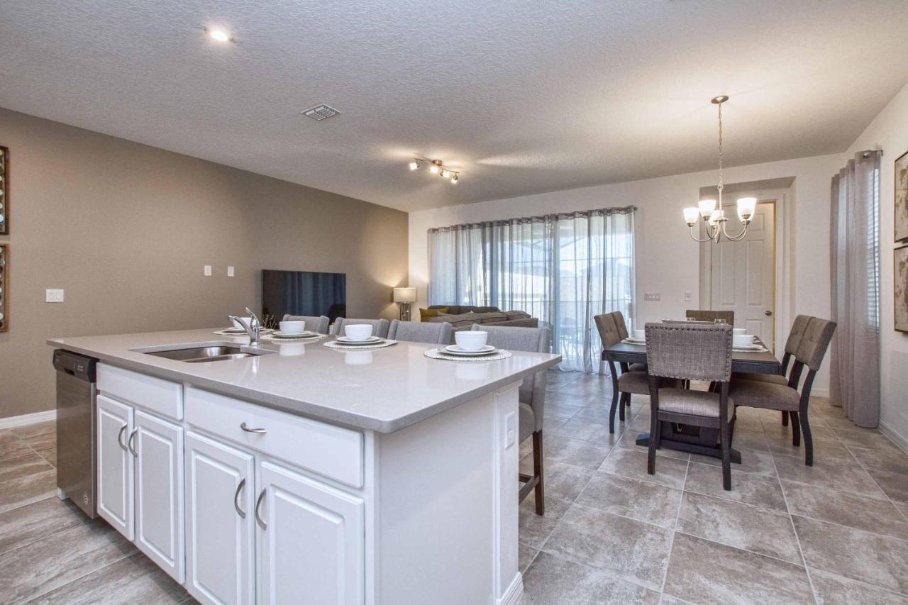 5 Bedrooms Townhome W- Splashpool - 8205sa Hébergement de vacances *